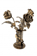 Кованые розы в вазе ручной работы - Кованые розы в вазе ручной работы