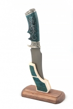 Нож Легион (булат, зеленая стабилизированная карельская береза, инкрустация, мельхиор) на подставке - Нож Легион (булат, зеленая стабилизированная карельская береза, инкрустация, мельхиор) на подставке