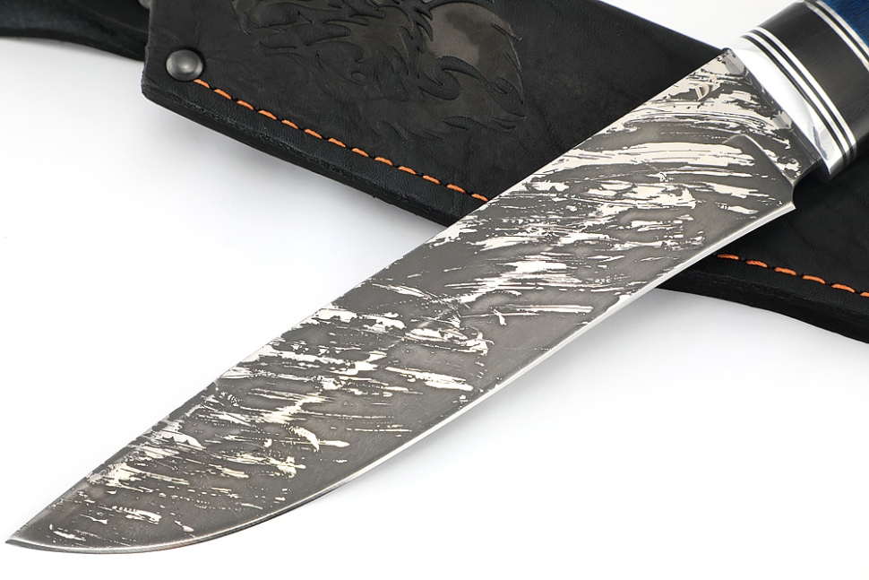 Нож Таран (D2, карельская берёза синяя)