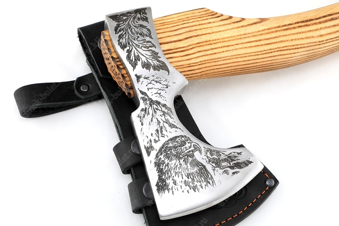 Топор средний №2 (композитный сплав У10+ХВГ, художественная гравировка, рукоять - ясень+кожа)