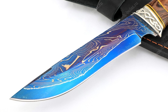 Нож Флагман (ламинат воронёный - 9ХС и дамаск с никелем, рукоять наборная стабилизированная карельская, мозаичный пин)