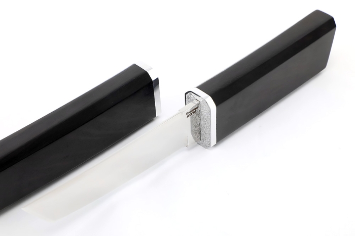 Нож Самурай малый (кованая 95Х18, черный граб, деревянные ножны восьмигранник)