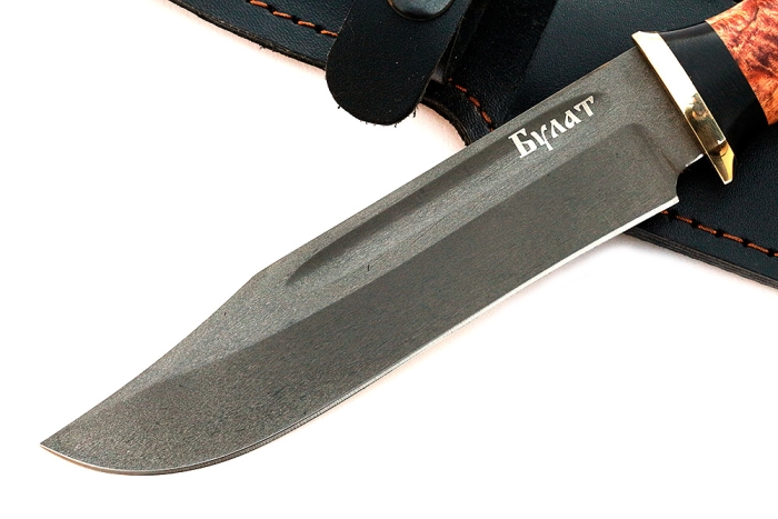 Нож Атака (булат, карельская берёза)