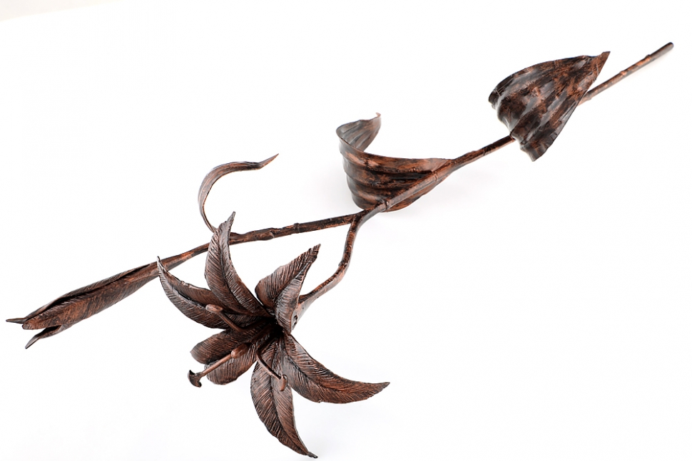 Кованая лилия 