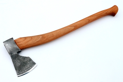 Топор Таёжный (сплав УГЛЕРОД+ХВГ, рукоять - американская ольха)