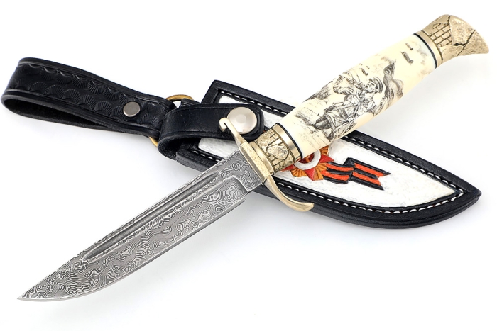 Нож Боевой офицер (нержавеющий дамаск, кость, мельхиор, скримшоу на кости)