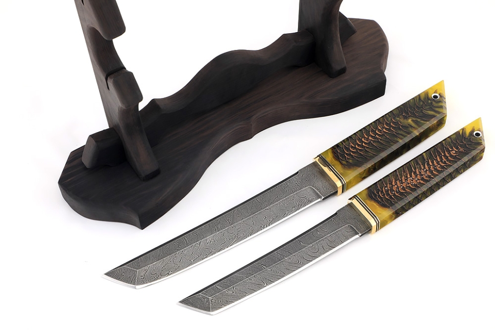 Комплект из 2 ножей Самурай дамаск рукоять шишка в акриле желтая на подставке
