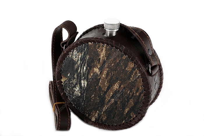 Фляжка круглая 0,5 литра из нержавеющей стали в комбинированном чехле