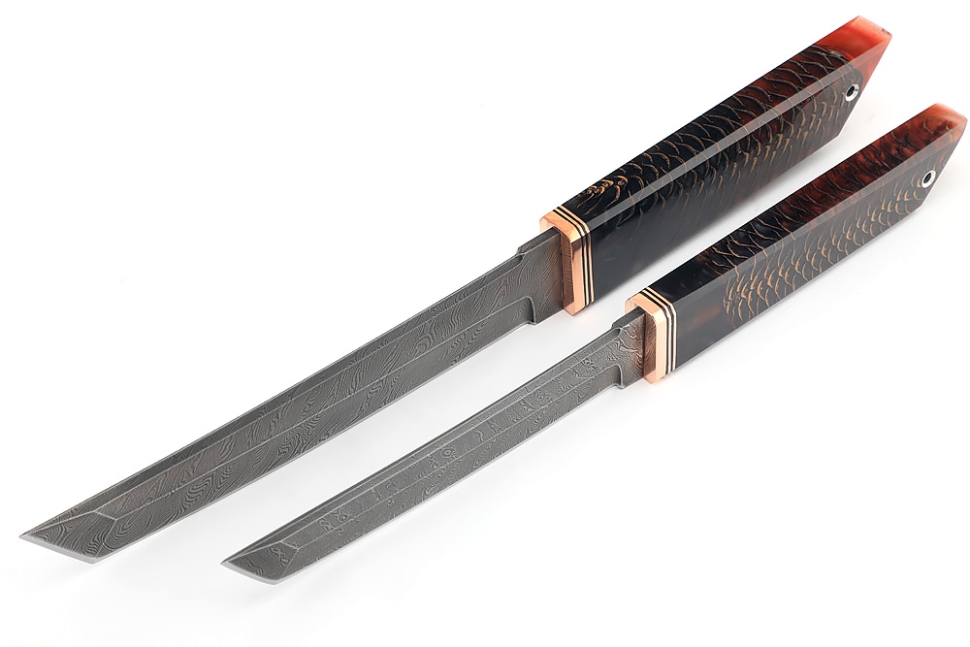 Комплект из 2 ножей Самурай дамаск рукоять шишка в акриле красная на подставке "Инь и ян"
