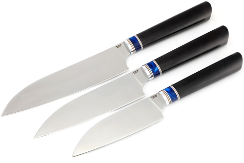 Комплект из 3-х кухонный ножей Сантоку кованая сталь 95х18 рукоять вставка акрил синий, черный граб