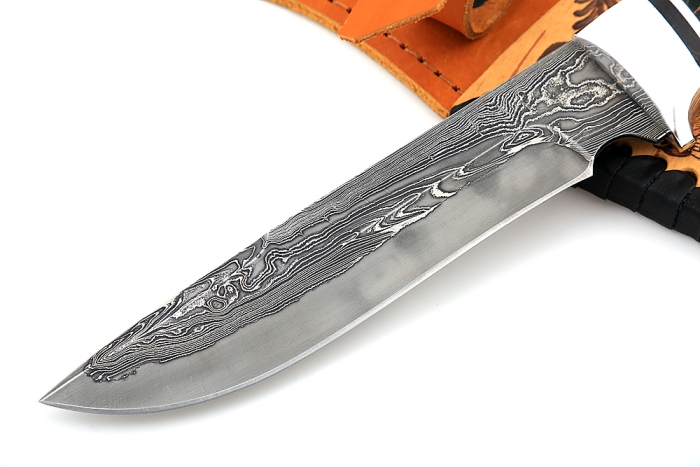 Нож Флагман (ламинат - 9ХС и дамаск с никелем, рукоять стабилизированная карельская берёза)