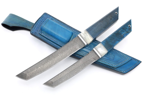 Комплект из 2 ножей Самурай дамаск рукоять вставка акрил белый, карельская береза синяя, формованные ножны (спарка)