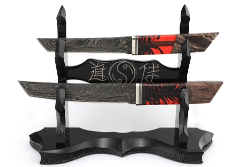 Комплект из 2 ножей "Самурай" (9ХС ламинированная дамаск с никелем, рукоять комбинированная шишка в акриле+кап клена, на подставке "Инь и ян"
