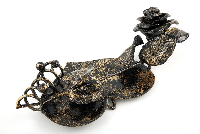 Кованая композиция Роза и сердце