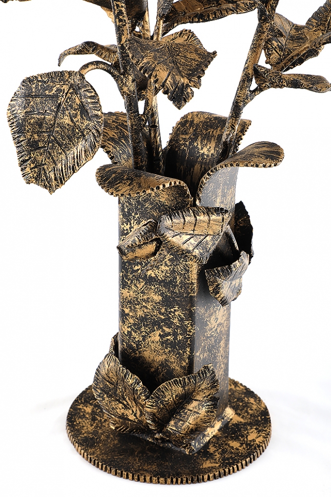 Кованые розы в вазе ручной работы