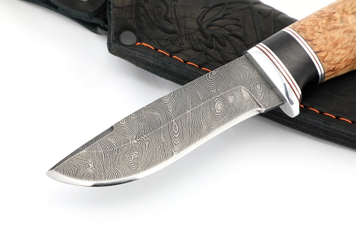 Нож Финт (дамаск, черный граб, стабилизированная карельская берёза)
