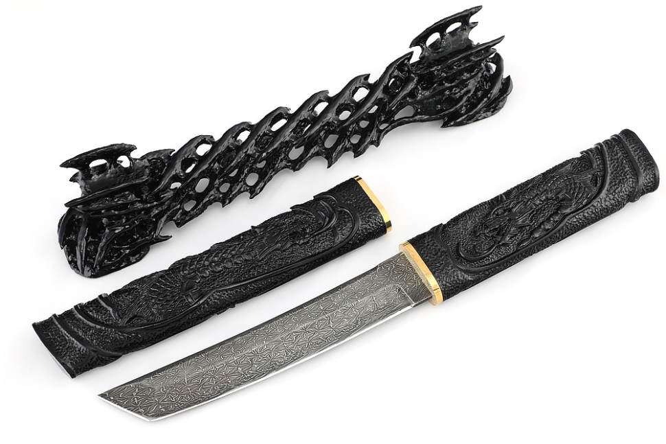 Нож Самурай (дамаск торцевой, черный граб, деревянные ножны, резьба ручной работы) на подставке