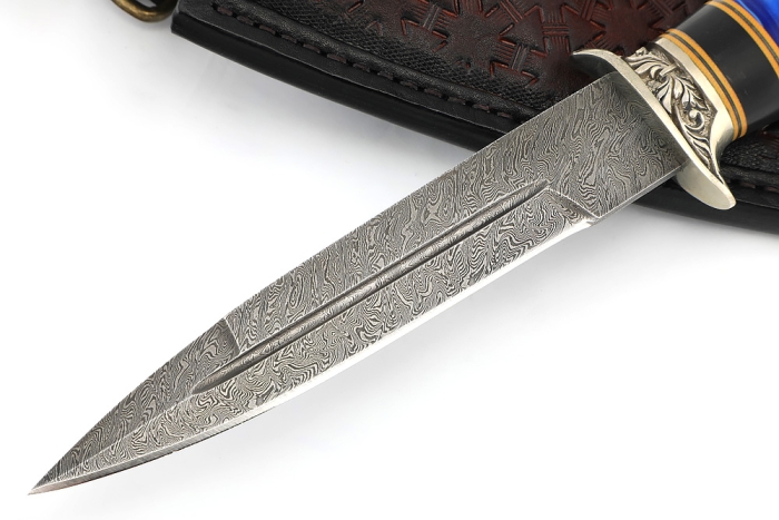 Нож Перо (дамаск, чёрный граб вставки акрил синий - мельхиор) формованные ножны