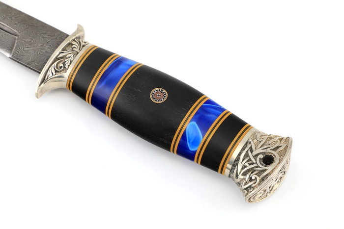 Нож Перо (дамаск, чёрный граб вставки акрил синий - мельхиор) формованные ножны