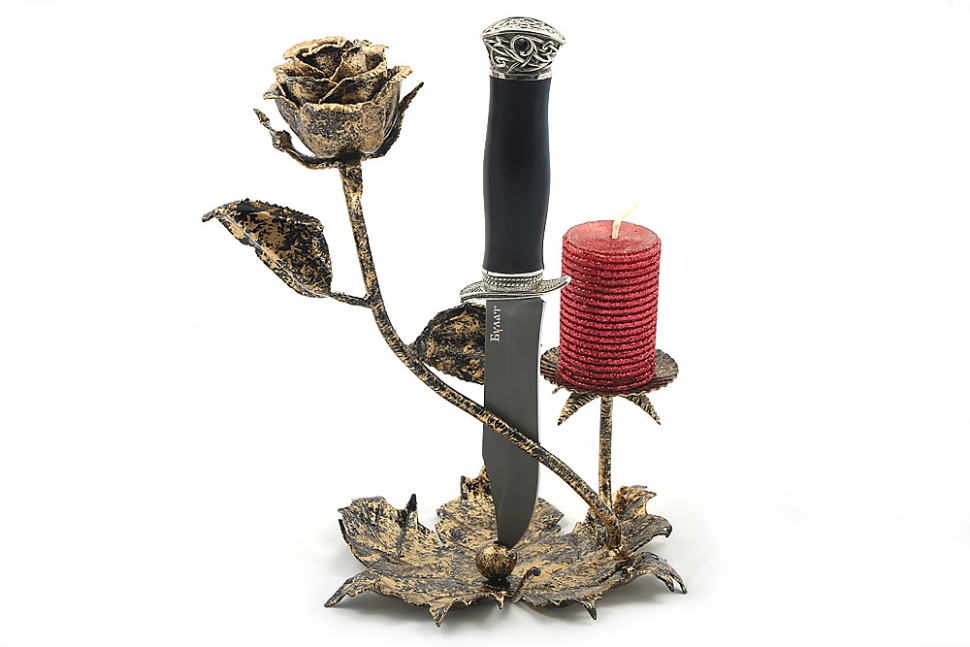 Нож Гладиатор (булат, чёрный граб - мельхиор) на кованой подставке с подсвечником