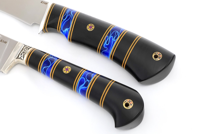 Набор из 2 ножей: Филейный средний и нож Узбек-2 (К340 stone wash, наборная рукоять акрил синий, черный граб)