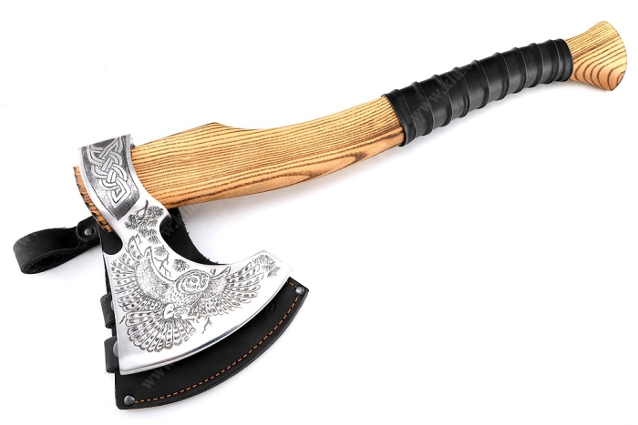 Топор большой №3 (композитный сплав У10+ХВГ, художественная гравировка, рукоять - ясень+кожа)