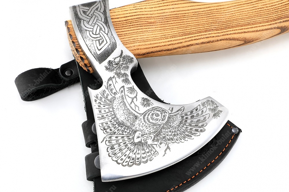 Топор большой №3 (композитный сплав У10+ХВГ, художественная гравировка, рукоять - ясень+кожа)