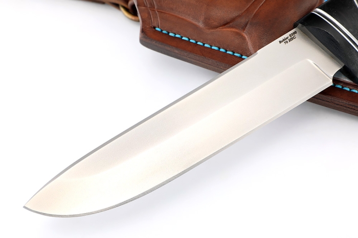 Нож Скат (S390, гарда карбон, айронвуд, чёрный граб, мозаичные пины) формованные ножны