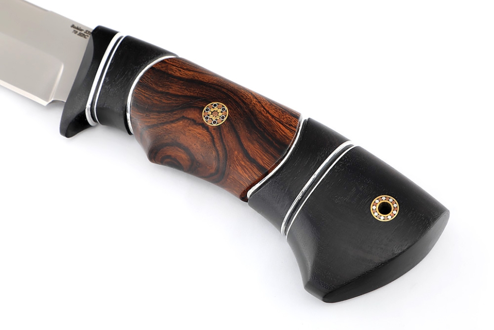 Нож Скат (S390, гарда карбон, айронвуд, чёрный граб, мозаичные пины) формованные ножны