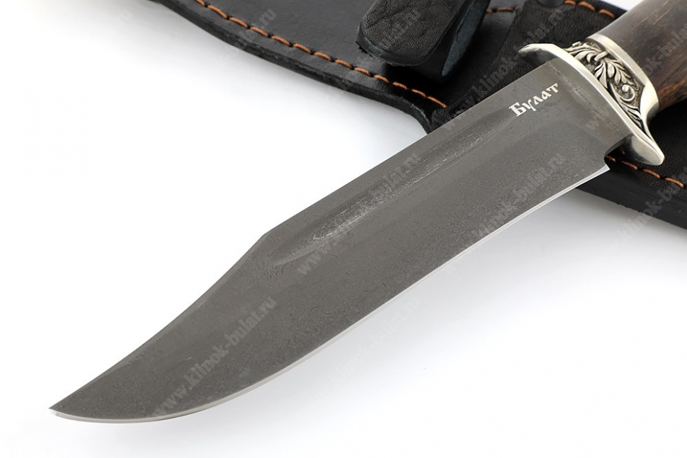 Нож Атака (булат, стабилизированная карельская берёза коричневая, гарда мельхиор, мозаичная втулка под темляк)