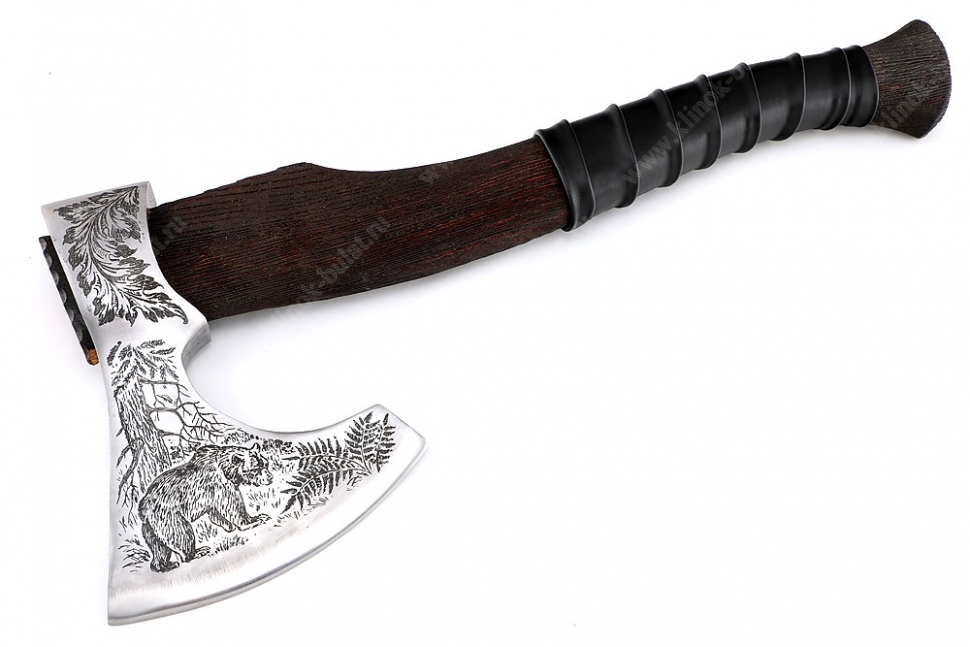 Топор Путник (9ХС, художественная гравировка, рукоять искусственно состаренный ясень, тонировка, кожа)