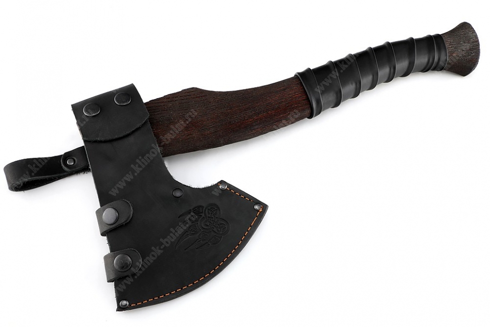 Топор Путник (9ХС, художественная гравировка, рукоять искусственно состаренный ясень, тонировка, кожа)