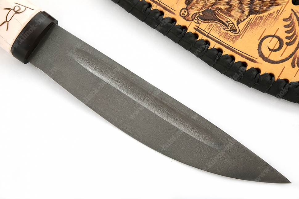 Нож Северный большой (булат, рукоять рог лося - чёрный граб, выжигание на кости) ножны из бересты 