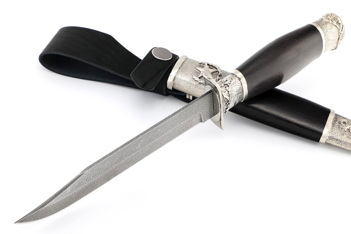 Нож разведчика НР-40 сталь дамаск мельхиор, деревянные ножны черный граб