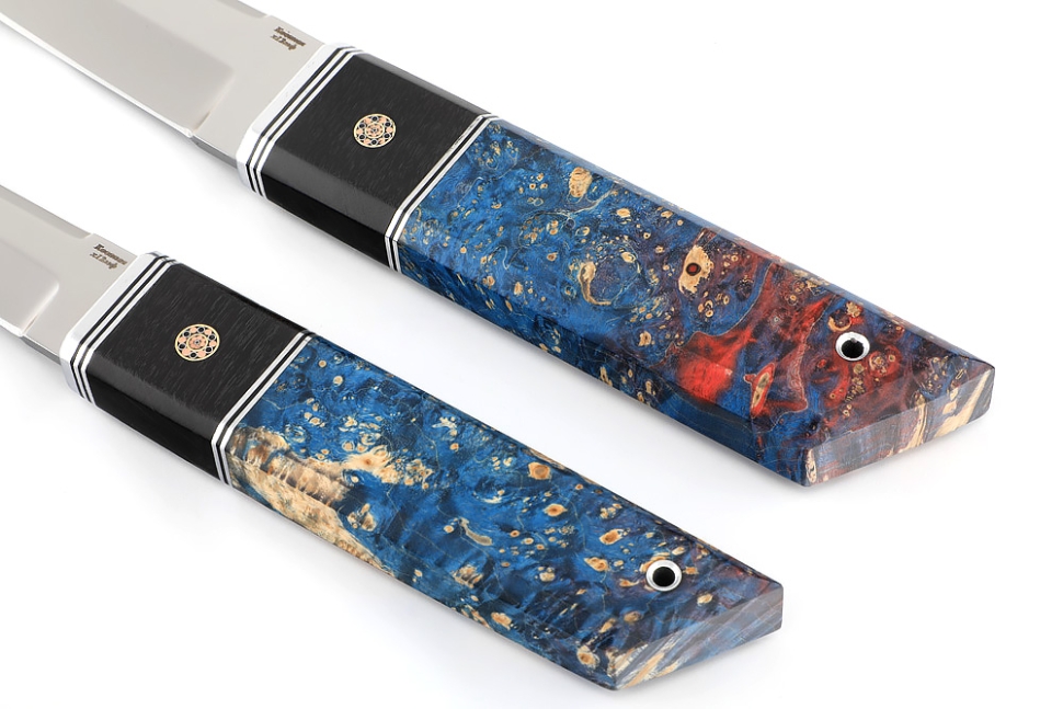 Комплект из 2 ножей Самурай сталь кованая Х12МФ, рукоять вставка черный граб, мозаичный пин + кап клена сине красный