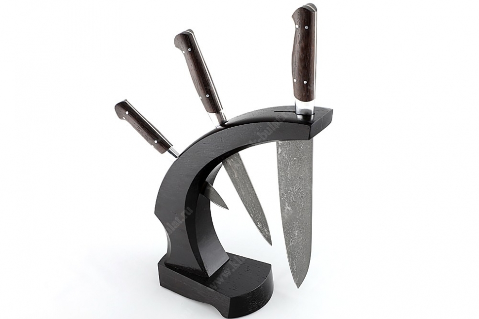 Набор кухонных ножей из булатной стали на подставке