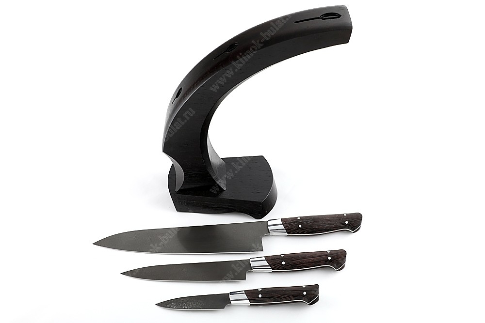 Набор кухонных ножей из булатной стали на подставке -  набор .