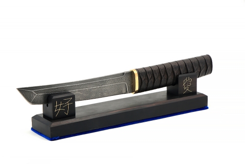 Нож Самурай (дамаск, черный граб - резная рукоять) на подставке 