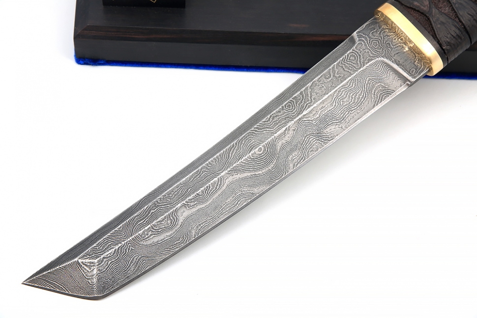 Нож Самурай (дамаск, черный граб - резная рукоять) на подставке