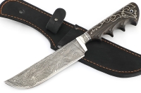 Нож Узбек-2 (ламинированный дамаск, мельхиор, карельская береза коричневая, инкрустация) резная рукоять, мозаичная втулка под темляк