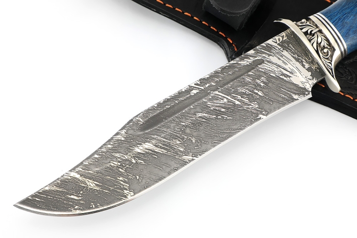 Нож Атака (сталь D2, карельская берёза синяя - мельхиор)