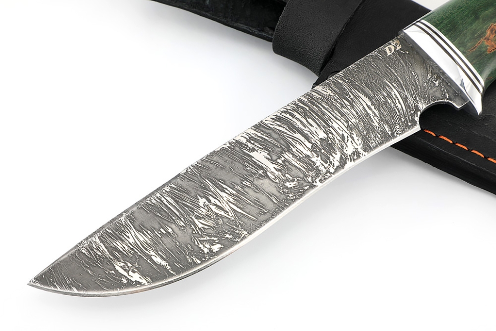 Нож Флагман (D2, карельская берёза зеленая)