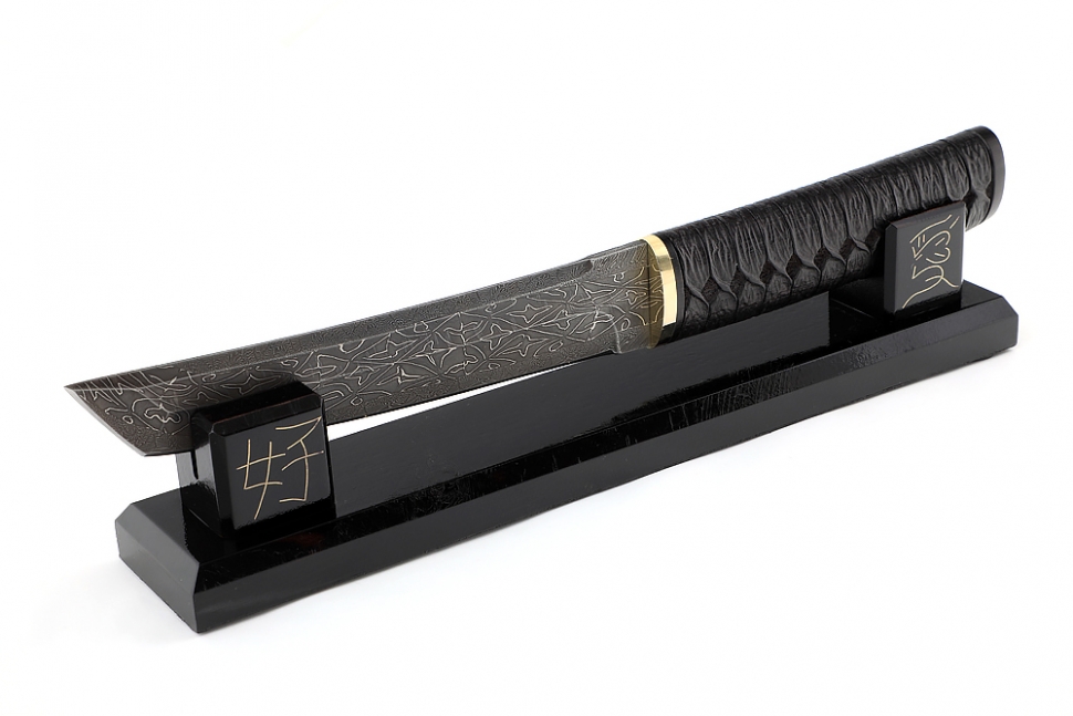 Нож Самурай (мозаичный дамаск с никелем, черный граб, резьба ручной работы) на подставке, ОГРАНИЧЕННАЯ СЕРИЯ