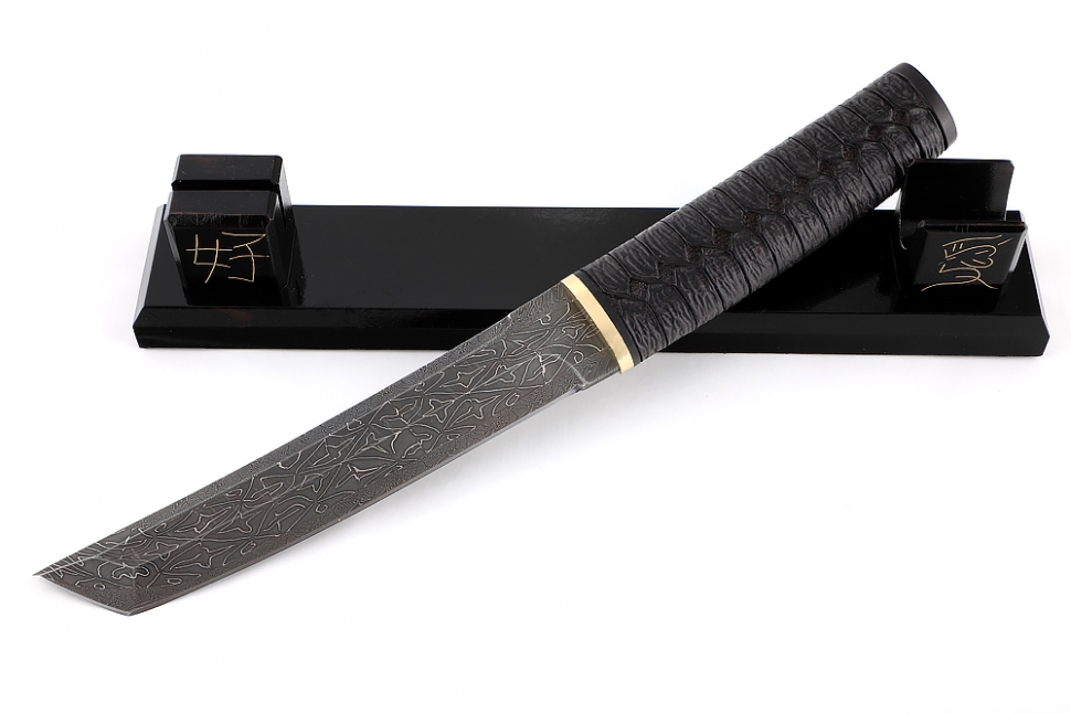 Нож Самурай (мозаичный дамаск с никелем, черный граб, резьба ручной работы) на подставке, ОГРАНИЧЕННАЯ СЕРИЯ
