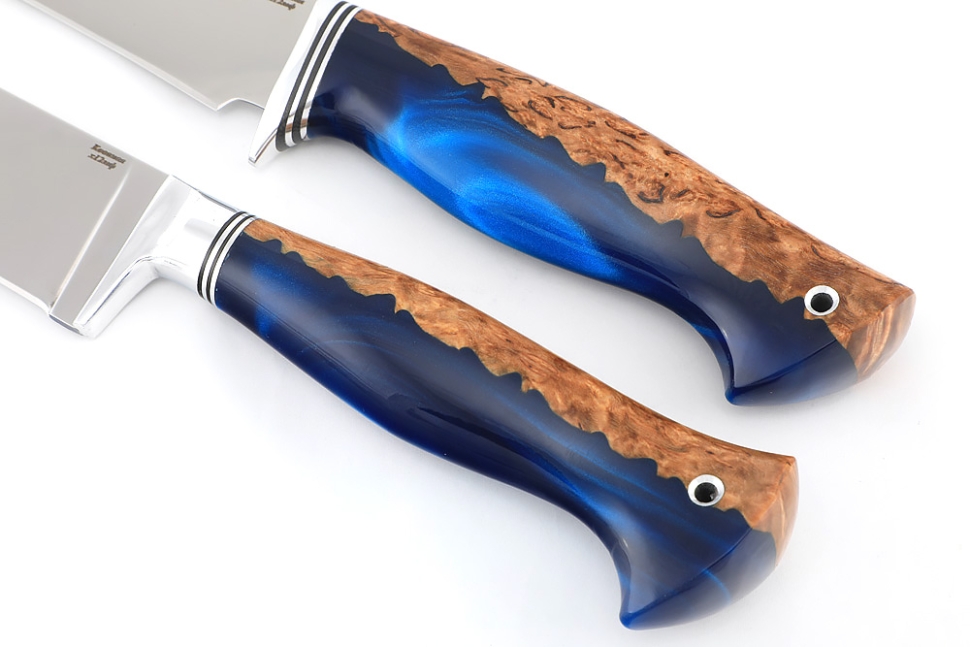 Набор из 2 ножей: Филейный средний и нож Узбек (х12МФ, stone wash, рукоять гибрид карельская береза акрил синий)