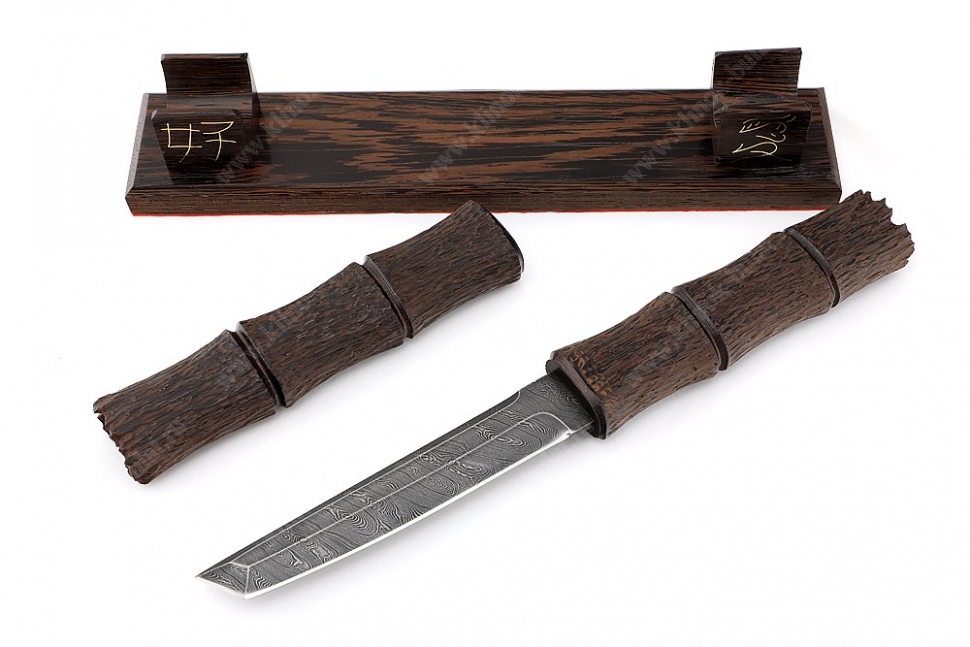 Нож Самурай (дамаск, венге, деревянные ножны) бамбуковая палочка на подставке