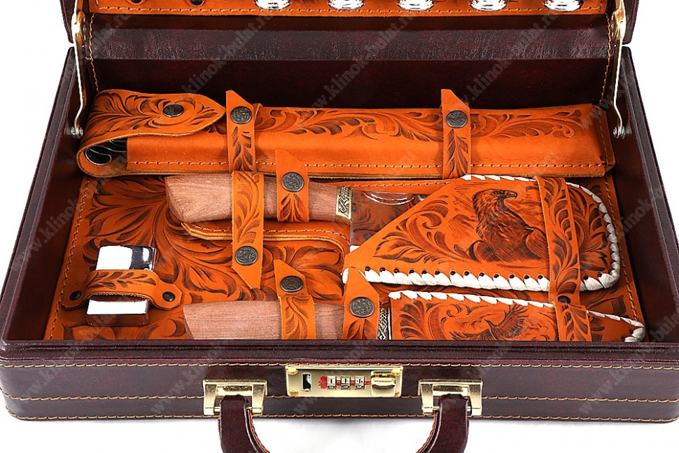 Подарочный набор в дипломате Престиж