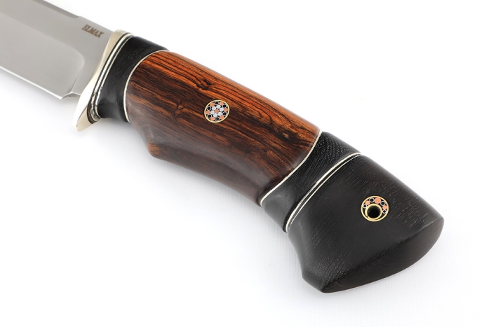 Нож Скат (Elmax, гарда нейзельбер, айронвуд, чёрный граб, мозаичные пины) формованные ножны