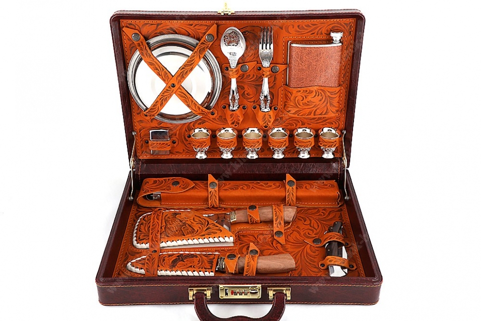 Подарочный набор в дипломате Сенатор