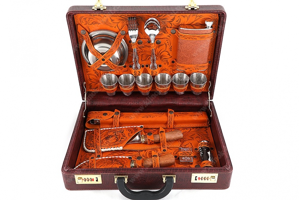 Подарочный набор в дипломате Турист-1